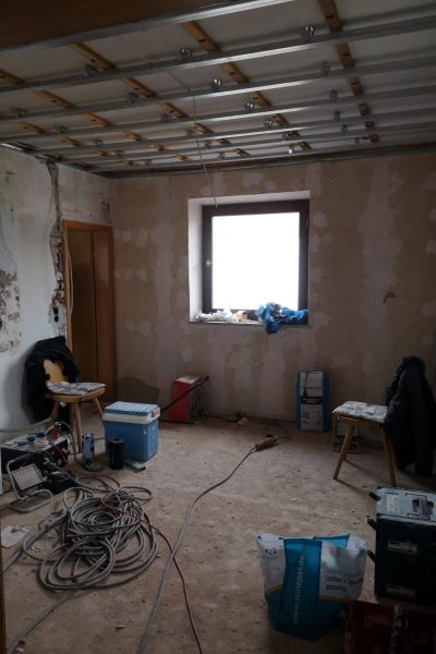 Matthias Brummer Altbau-Komplettsanierung – Zustand vor der Sanierung, Bild 14 – Innenausbau Landshut